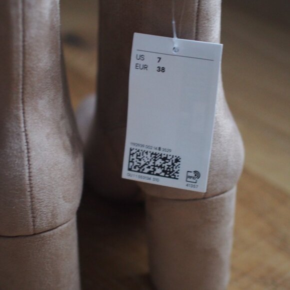 H&M | NWT Faux Suede Tan Ankle Boots - Picture 5 of 6